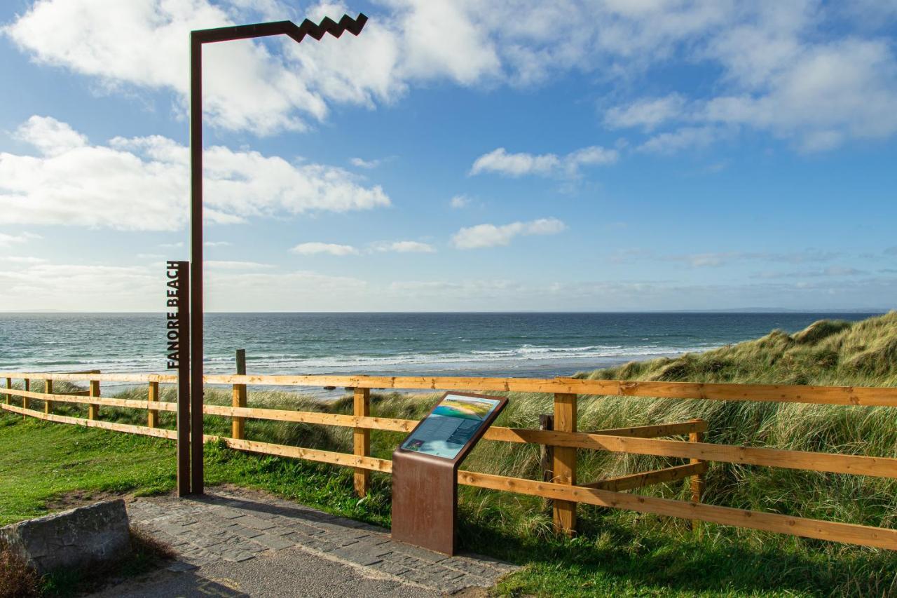 Dolphin Watch Wild Atlantic Way Villa Fanore Bagian luar foto